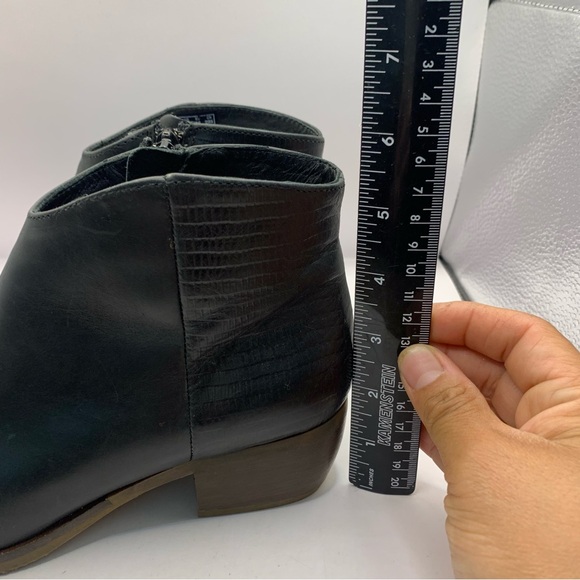 Clarks Womens Mila Myth Bootie Black Leather Size 6M ankle - Picture 3 of 8